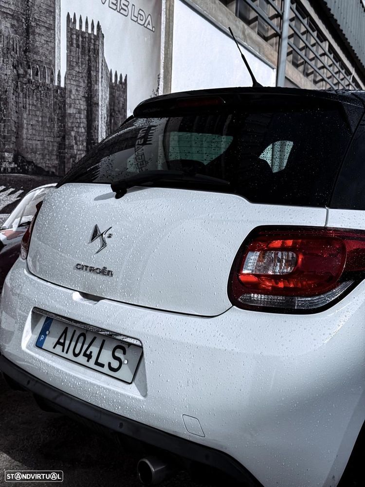 Citroën DS3 1.6 e-HDi So Irresistible - 8