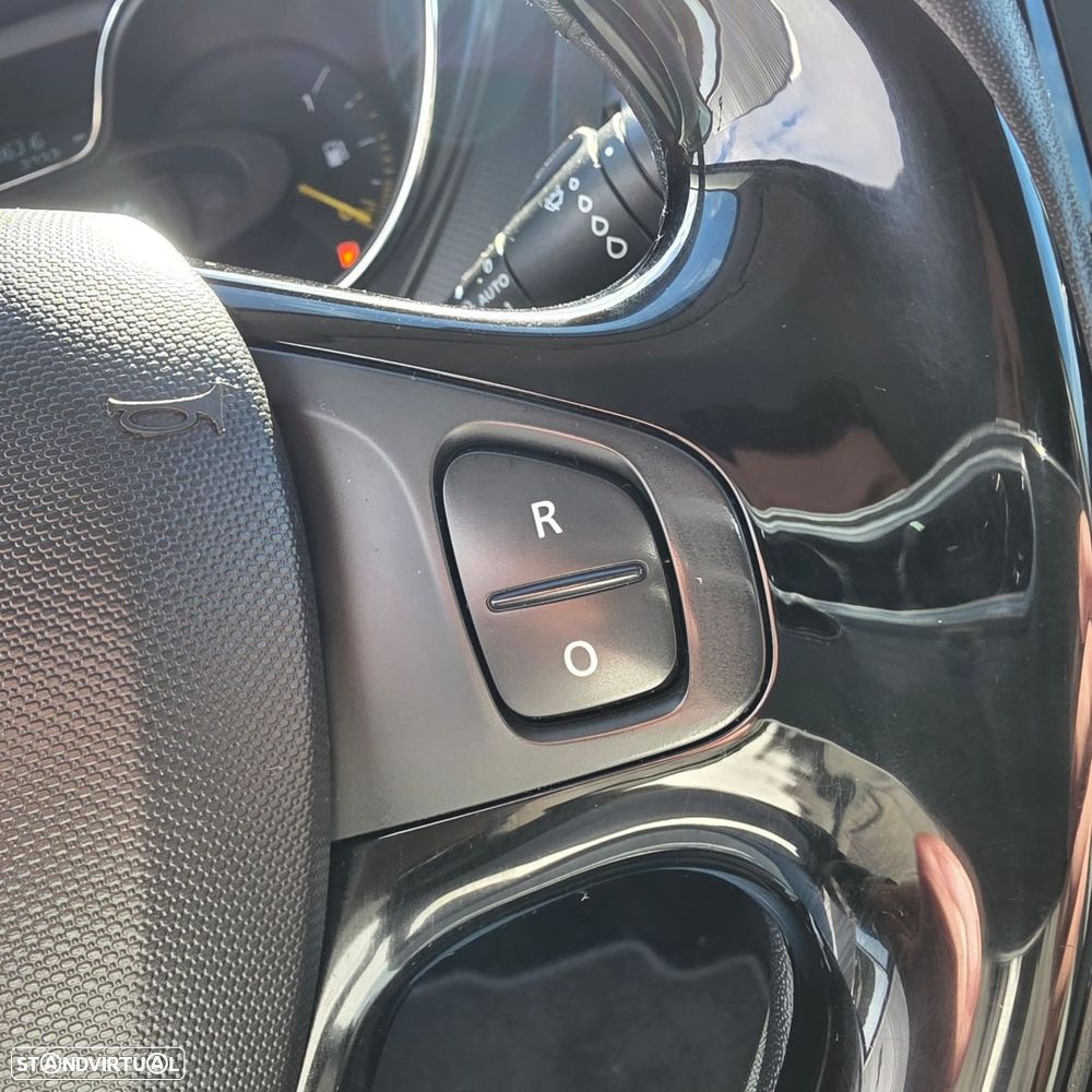 Renault Captur 1.2 TCe Exclusive EDC - 21
