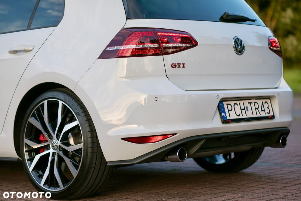 Volkswagen Golf 2.0 TSI BMT GTI Performance - 11