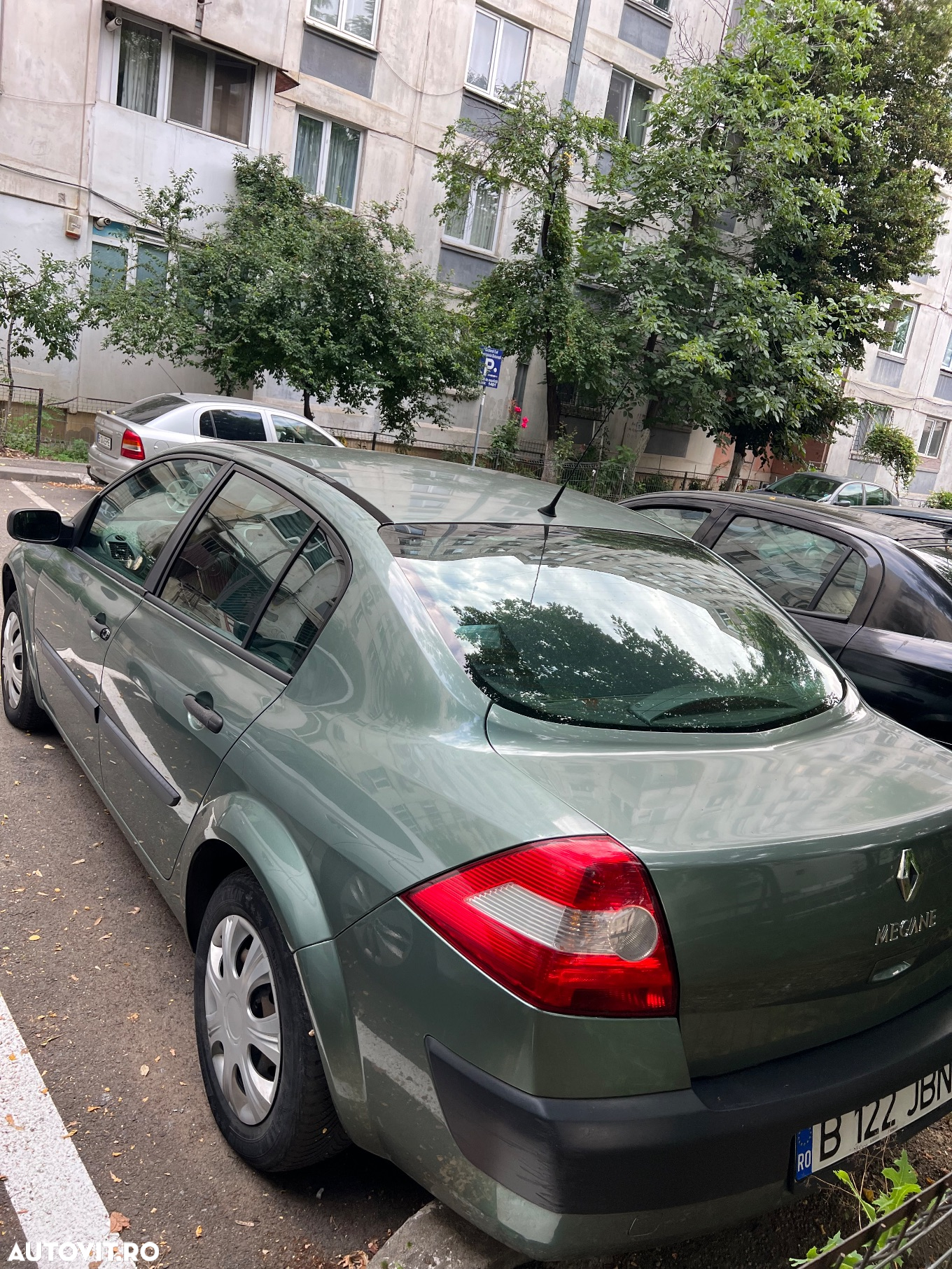 Renault Megane II Sedan 1.6 Influence - 3