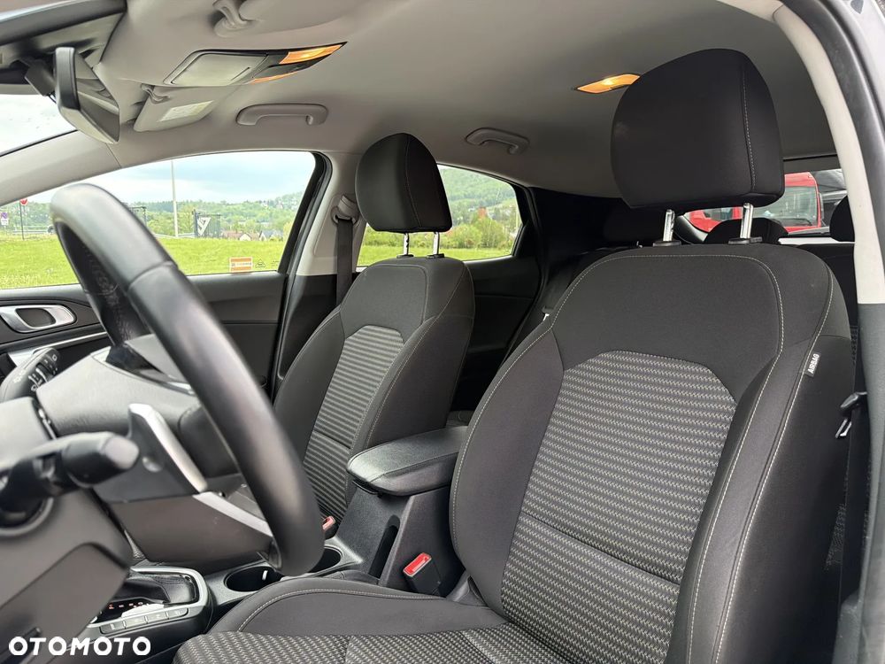 Kia XCeed 1.5 T-GDI M DCT - 12