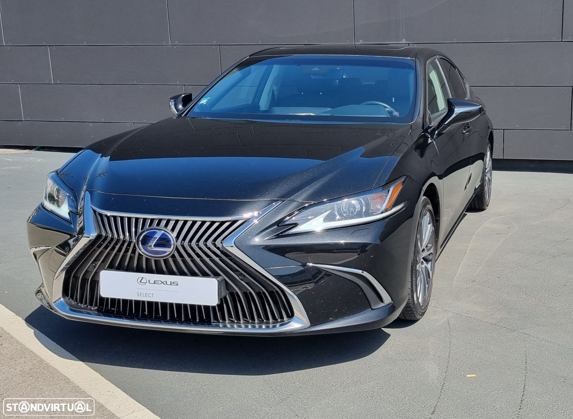 Lexus ES 300h Special Edition - 1