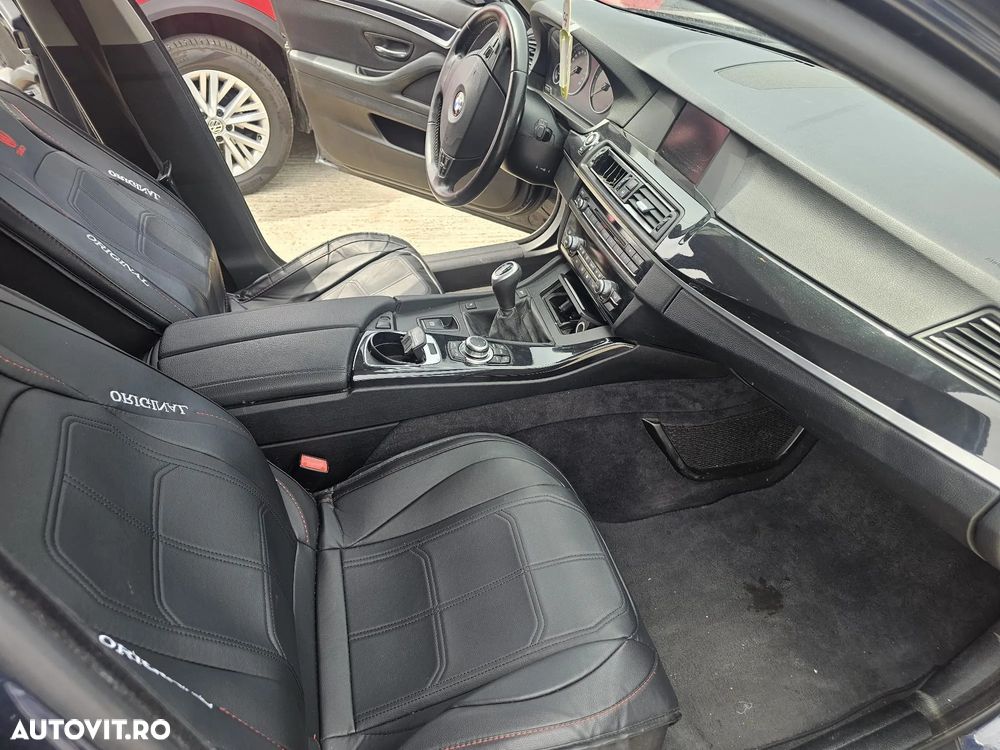 BMW Seria 5 520d Touring - 9