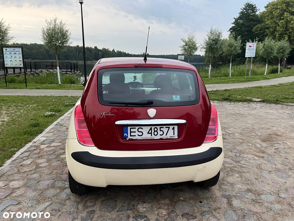 Lancia Ypsilon 1.4 16V Elegante Plus - 3