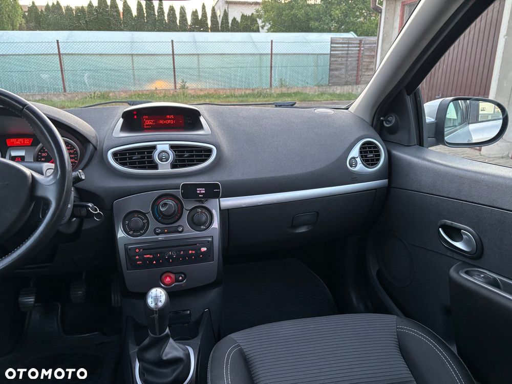 Renault Clio 1.2 16V TCE Alize Euro5 - 13