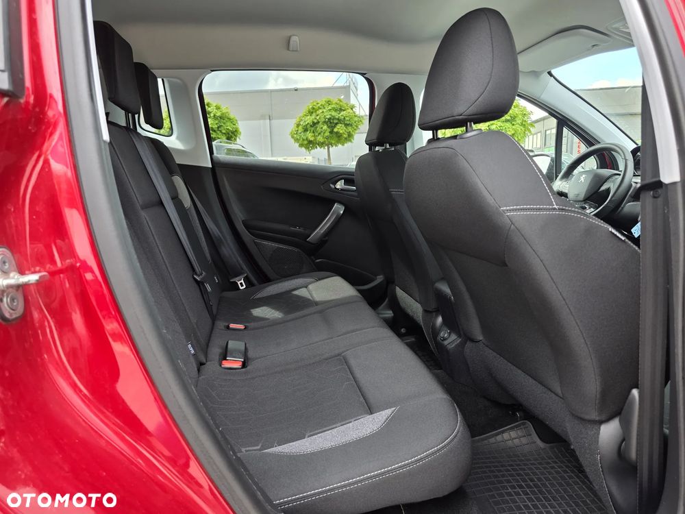Peugeot 2008 PureTech 110 Style - 11