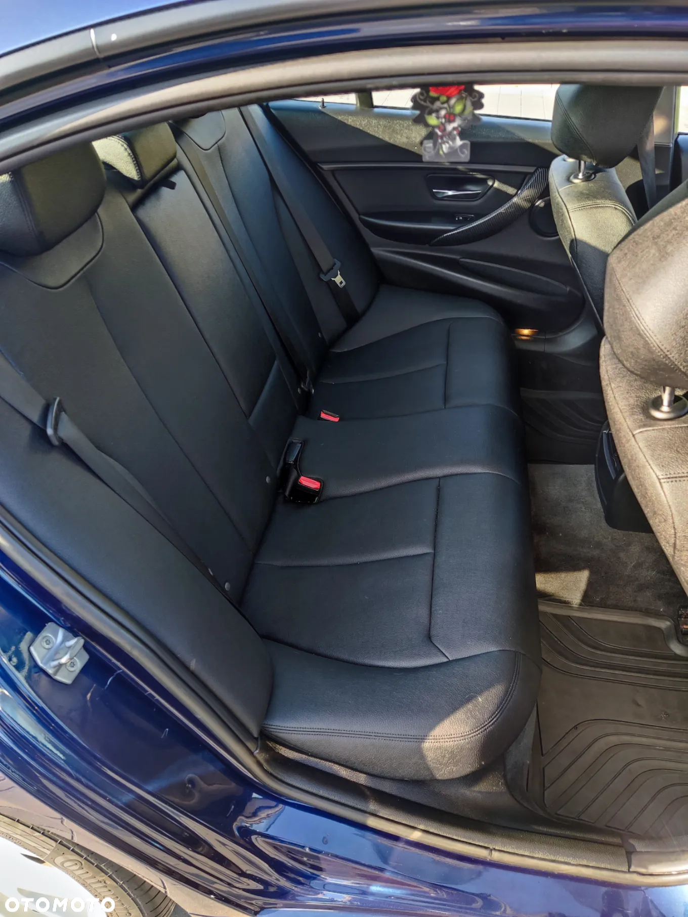 BMW Seria 3 320i - 17