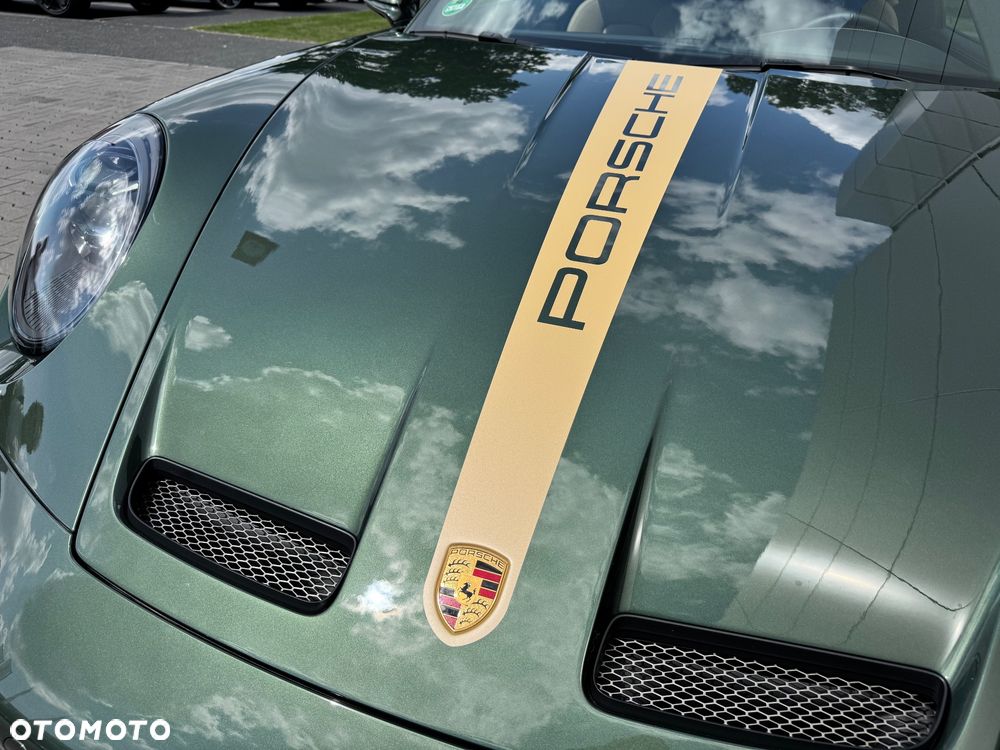 Porsche 911 GT3 Touring PDK - 18