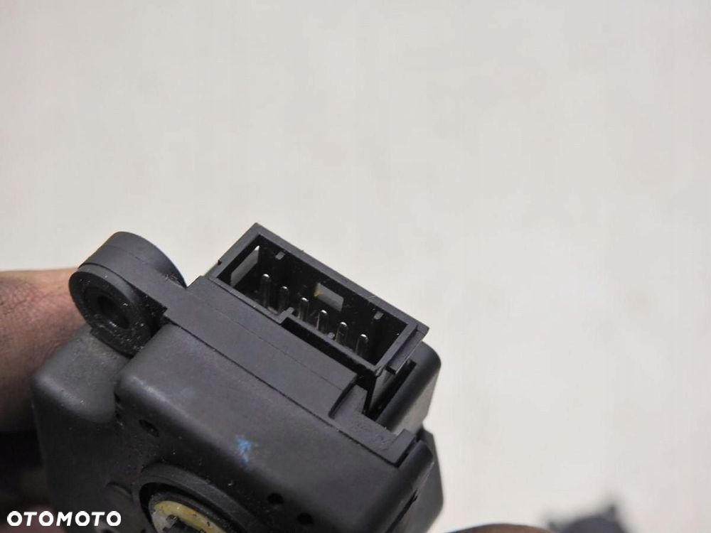 SILNICZEK NAGRZEWNICY RENAULT LATITUDE EAI256 V8384001 - 7