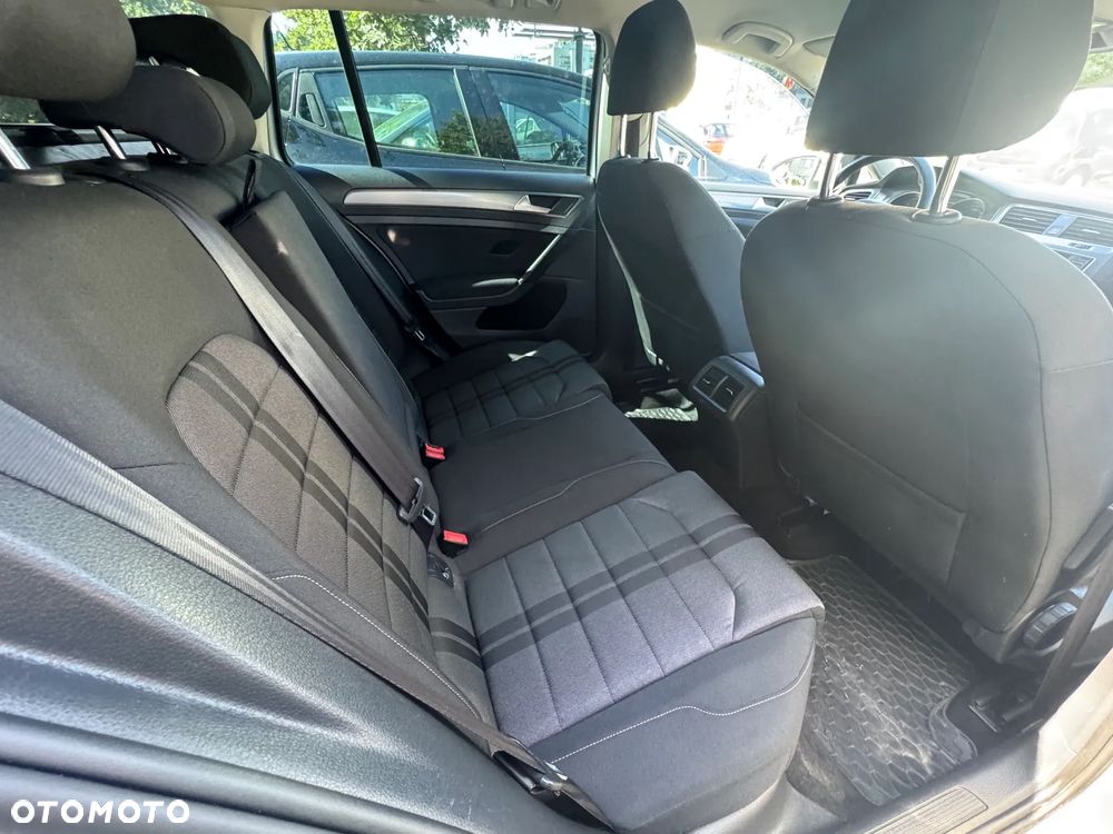 Volkswagen Golf 1.6 TDI BlueMotion Trendline - 9