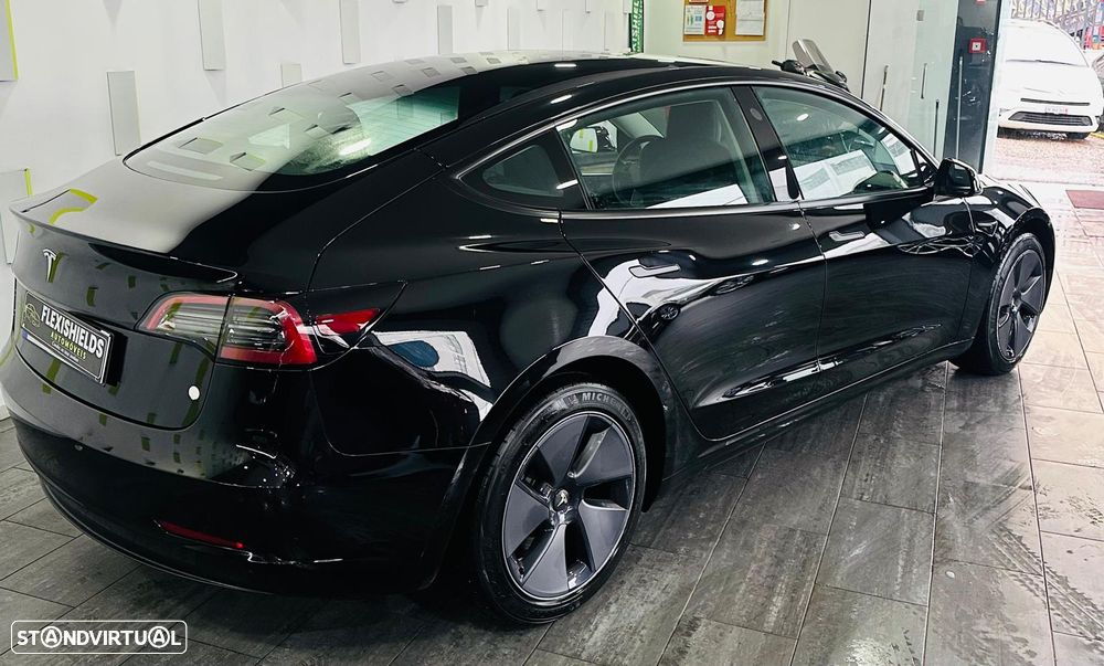 Tesla Model 3 Standard Range Plus RWD - 3