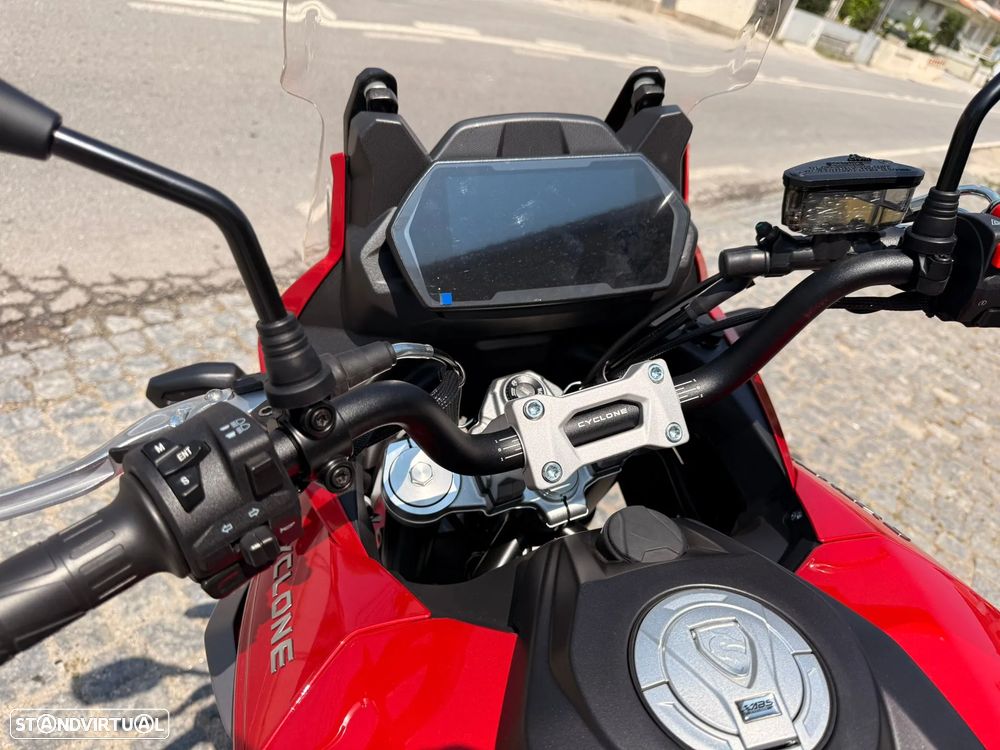 Cyclone RX6 - 9