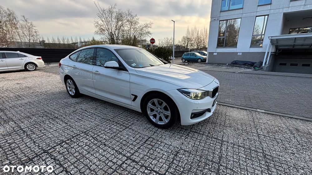 BMW 3GT 318d - 11