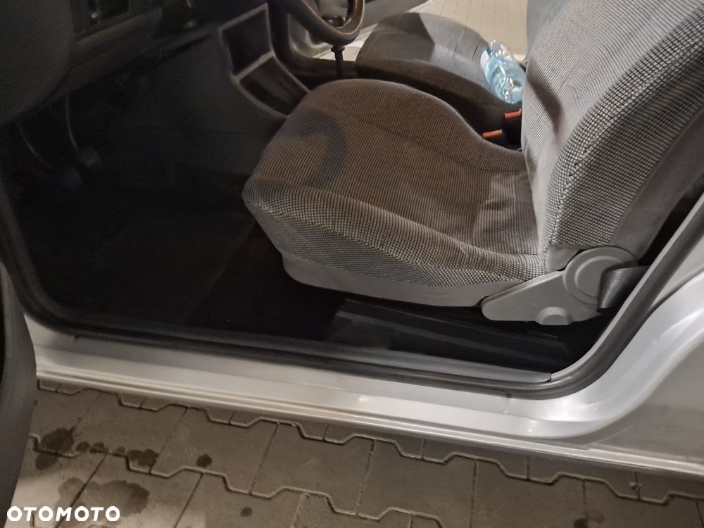 Opel Ascona 1.6 Exclusive - 16