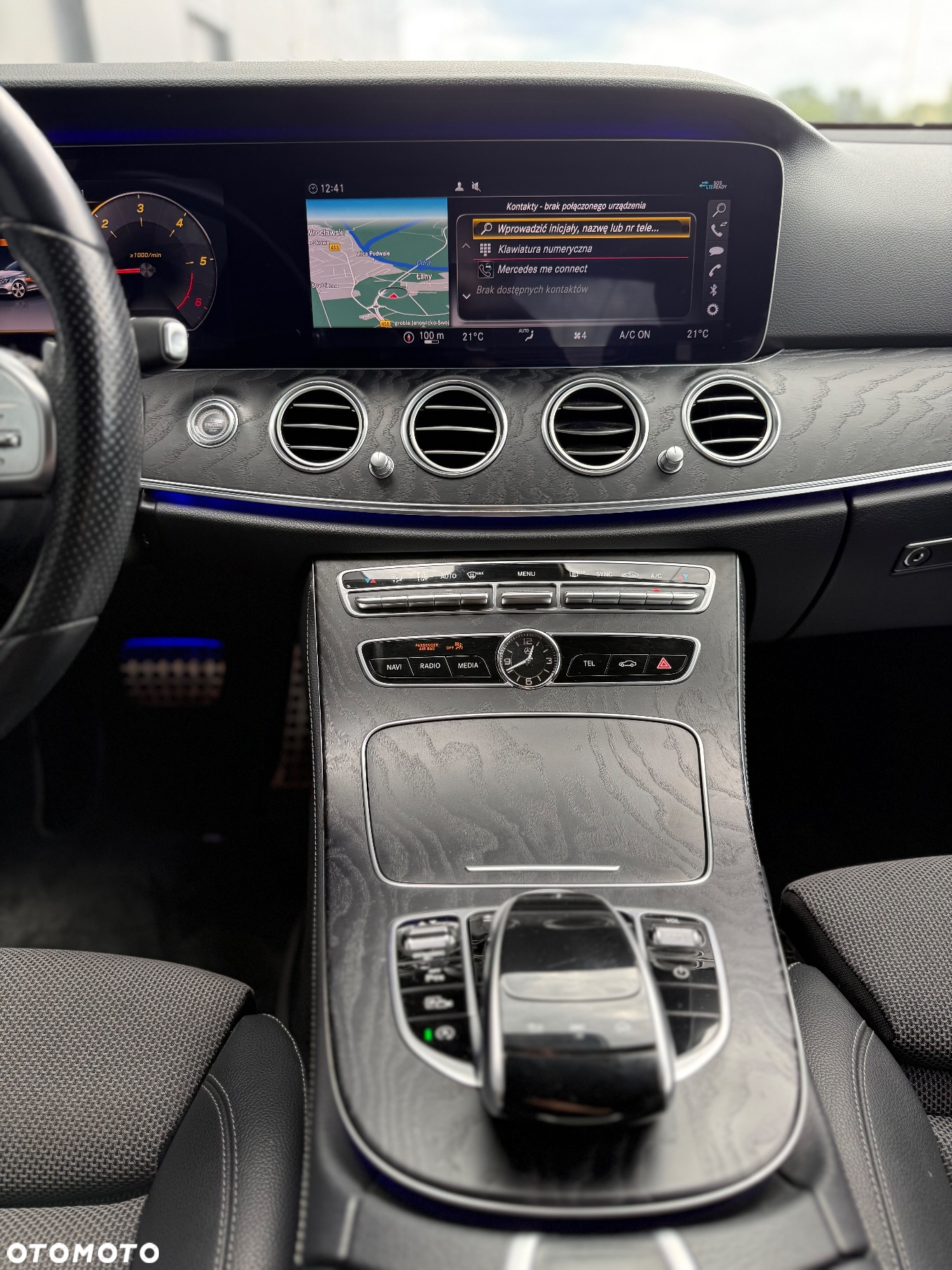 Mercedes-Benz Klasa E 220 d 4-Matic 9G-TRONIC - 14