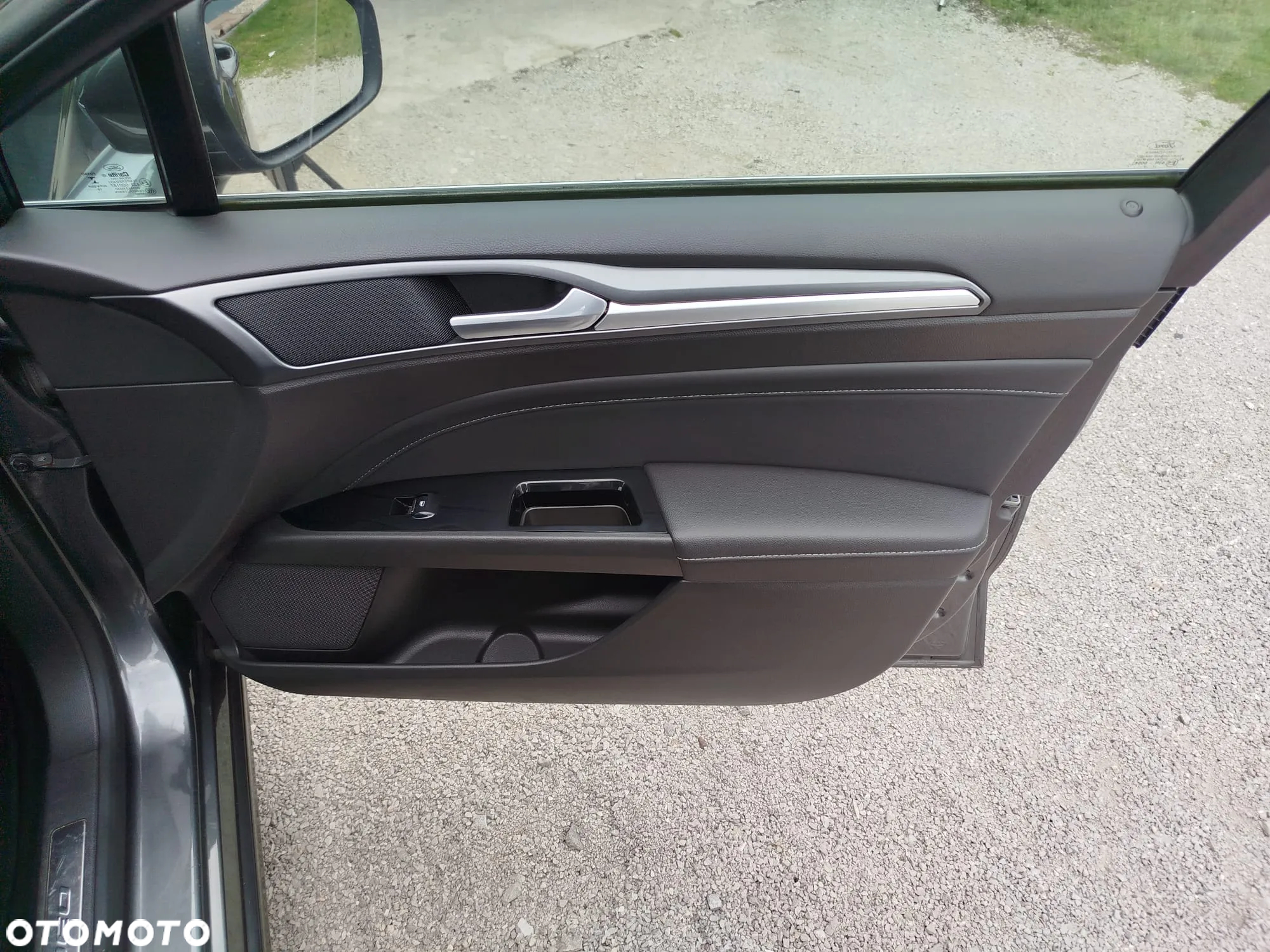 Ford Mondeo 2.0 TDCi Titanium PowerShift - 29