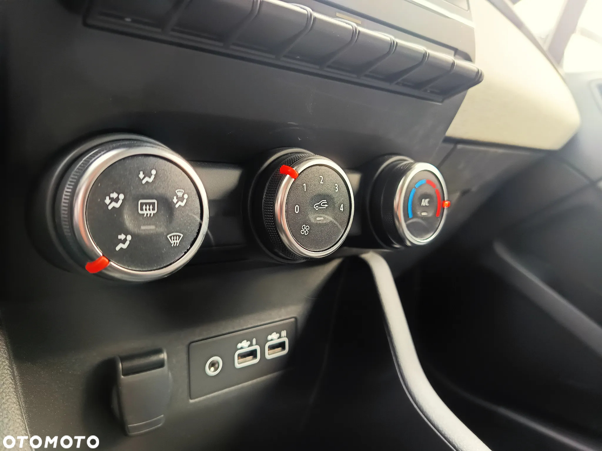 Renault Clio - 18
