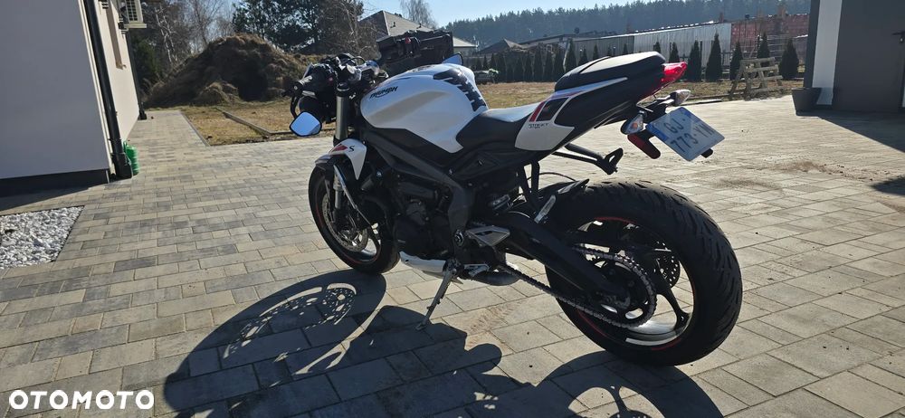 Triumph Street Triple - 6