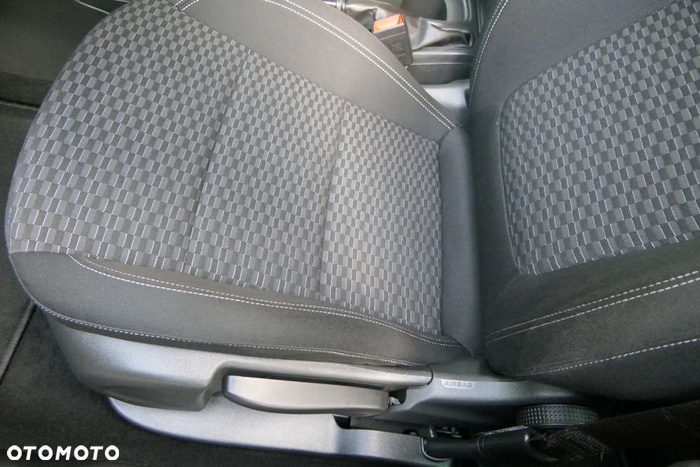 Opel Astra 1.4 Turbo Innovation - 19