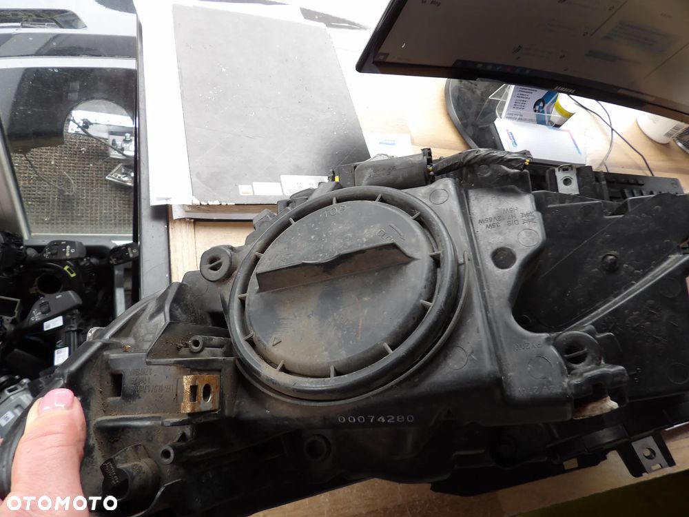 BMW - F20 - PRAWA LAMPA PRZEDNIA - EUROPA - 7