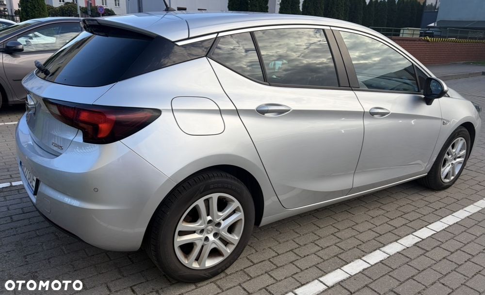 Opel Astra 1.4 T Dynamic - 4