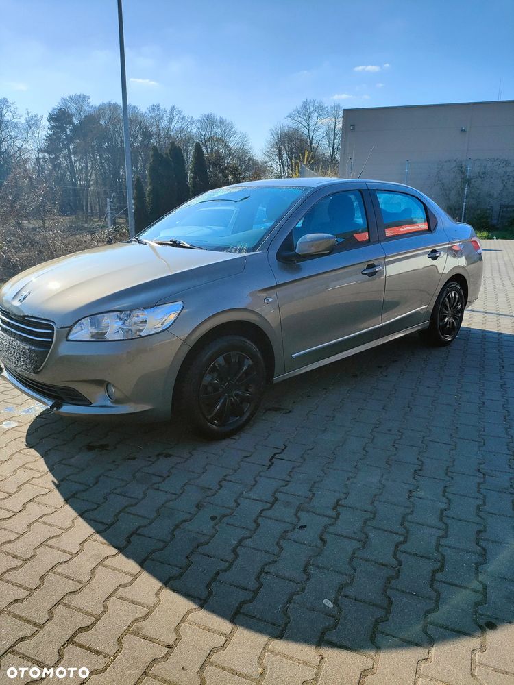 Peugeot 301 1.2 Pure Tech Active - 6