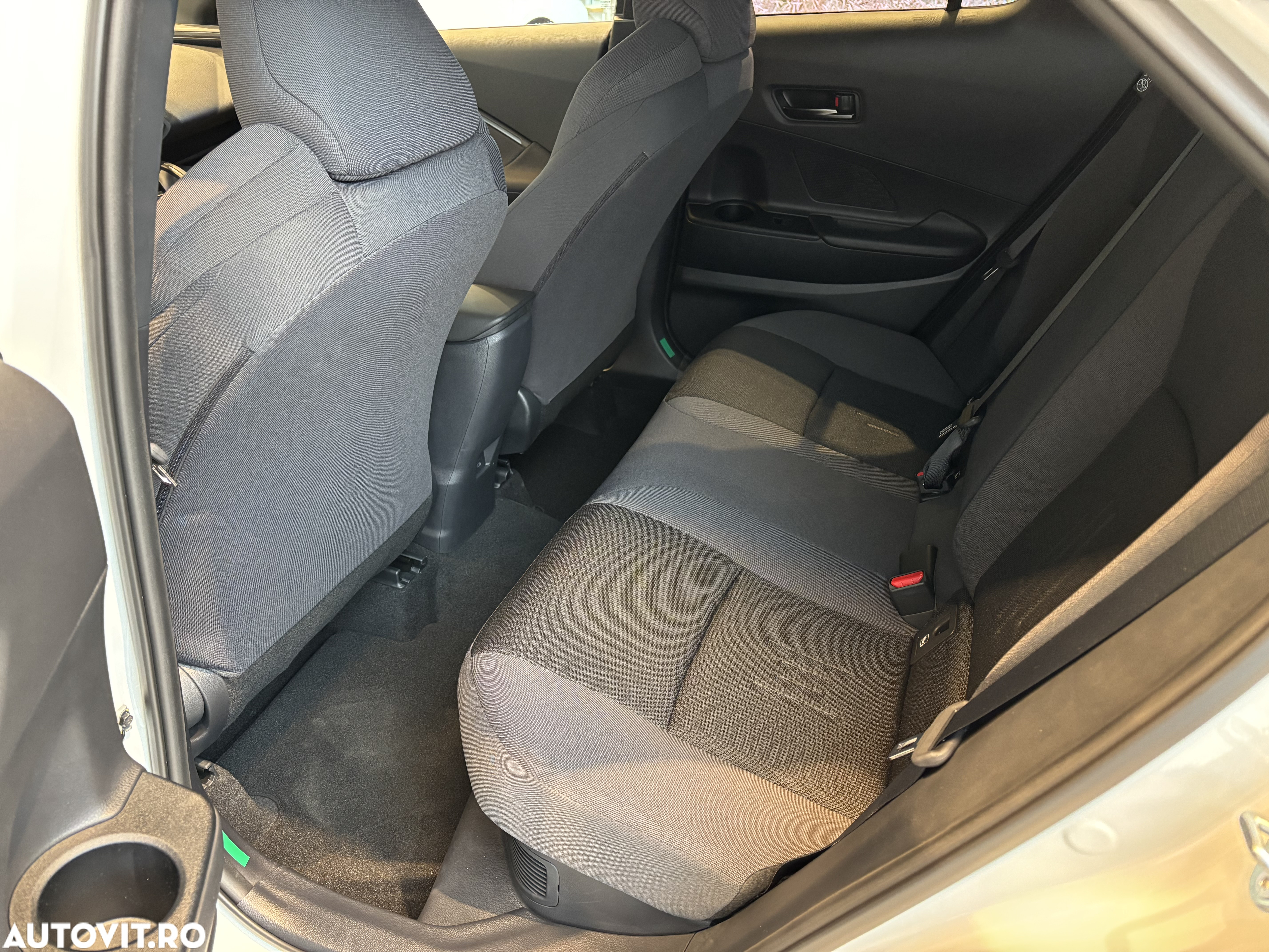 Toyota C-HR - 8