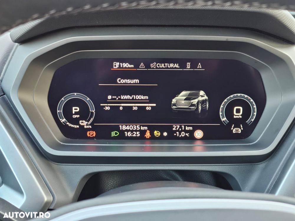 Audi Q4 e-tron SUV - 31