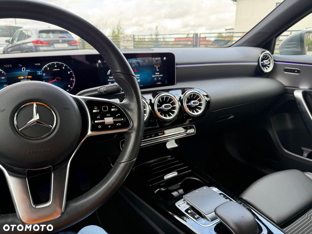 Mercedes-Benz Klasa A 220 4-Matic 7G-DCT - 23