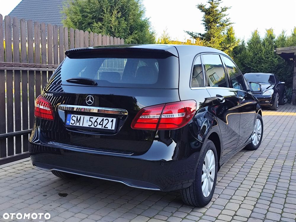 Mercedes-Benz Klasa B 180 BlueEFFICIENCY Edition Style - 22