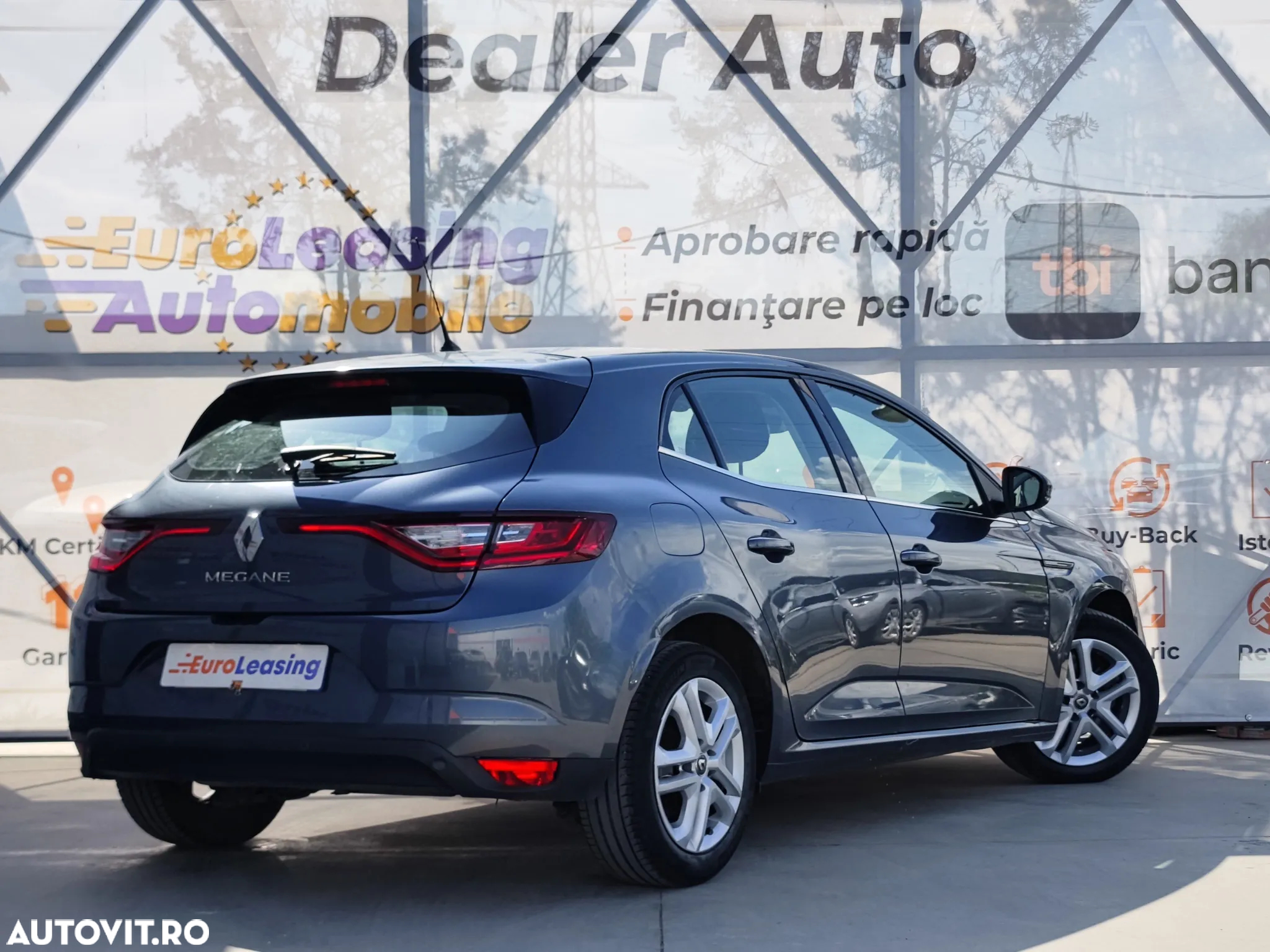 Renault Megane BLUE dCi 115 BUSINESS EDITION - 6