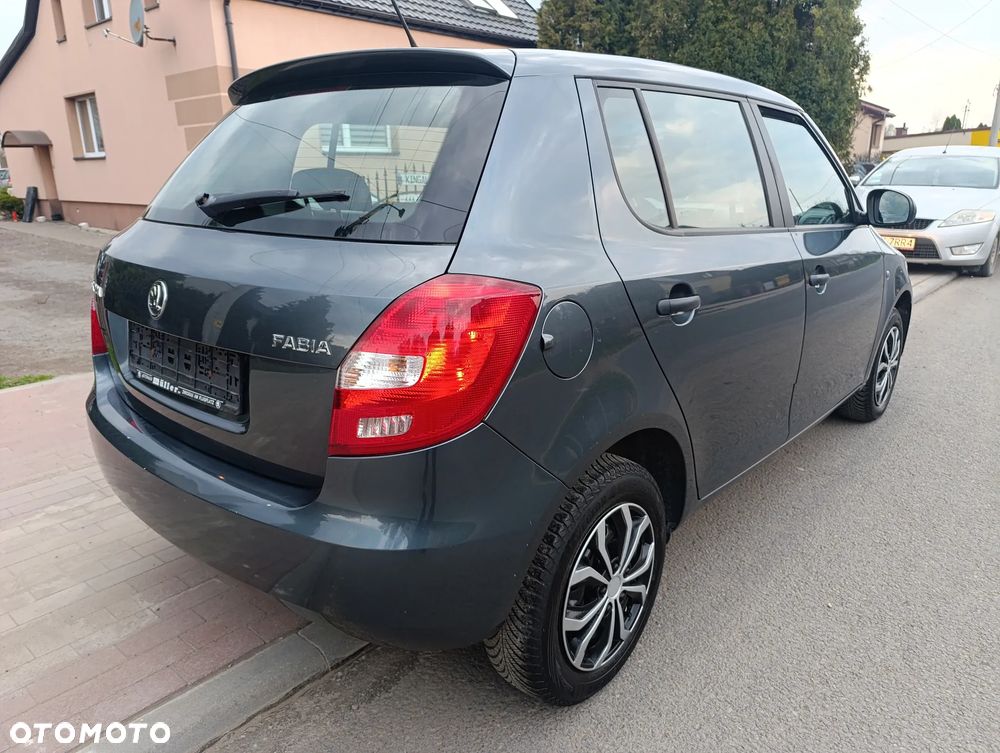 Skoda Fabia 1.2 HTP Active - 15