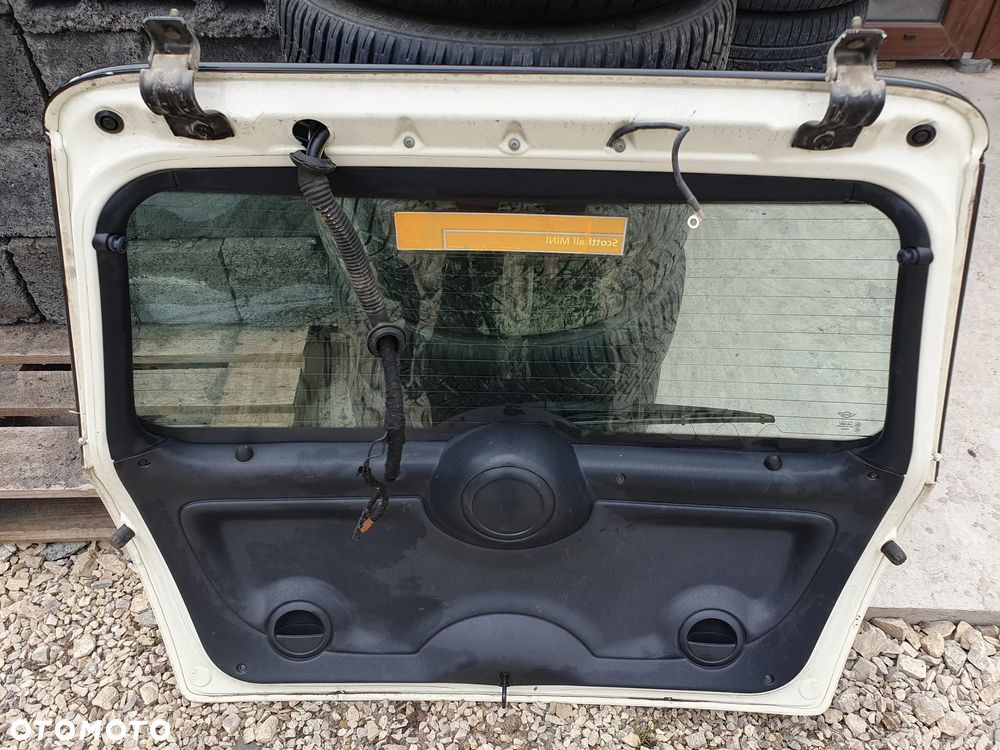 MINI R50 KLAPA TYLNA BAGAŻNIKA HB HATCHBACK 3D KREMOWA BEŻOWA 850/0 ORYGINALNA SZYBA 04R ZAWIASY ZAMEK SILNIK RAMIĘ WYCIERACZKI OŚWIETLENIE LISTWY CHROMOWANE EMBLEMAT PRZEWODY - 9
