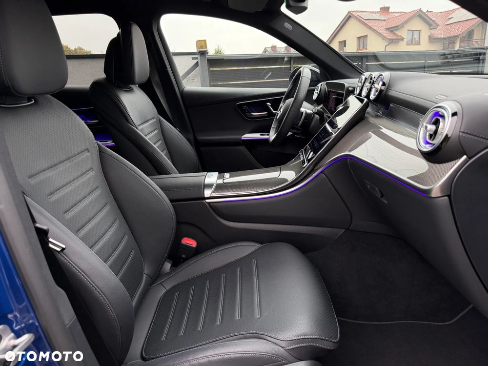 Mercedes-Benz GLC 300 mHEV 4-Matic AMG Line - 24