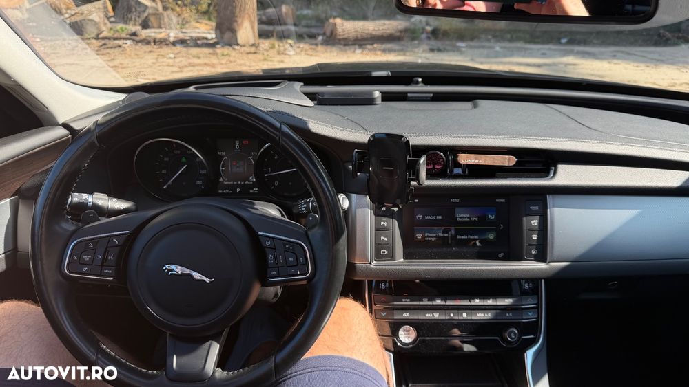 Jaguar XF 20d Aut. Prestige - 14