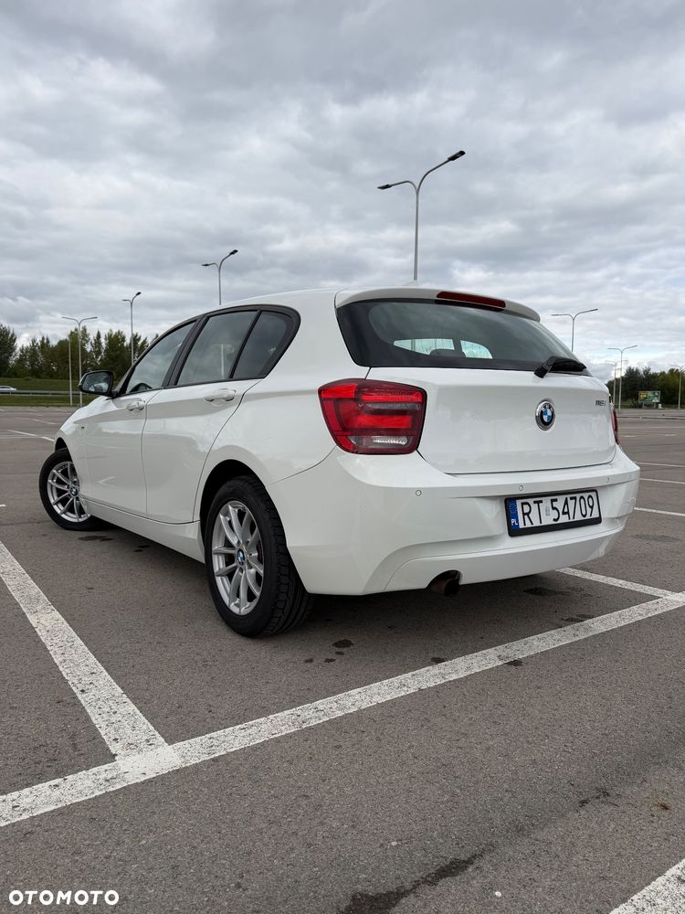 BMW Seria 1 116i - 5