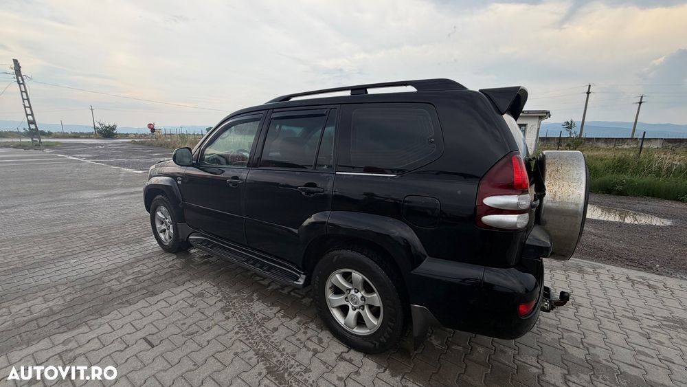 Toyota Land Cruiser 3.0 TD-4D Aut VX - 4