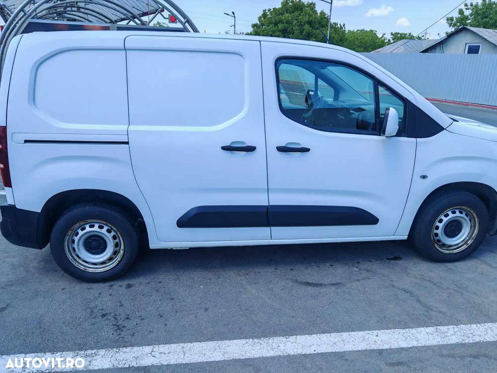 Opel Combo 1.5 L1H1 Start/Stop Enjoy - 3