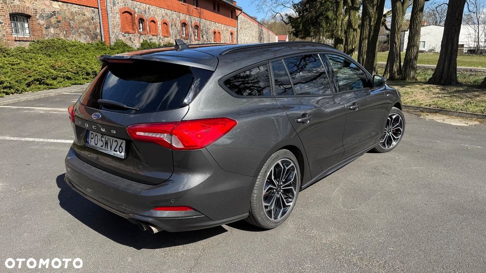 Ford Focus 1.5 EcoBoost ST-Line X - 14