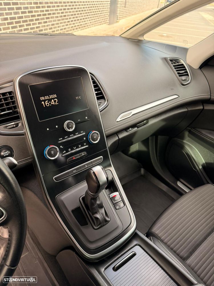 Renault Grand Scénic - 13