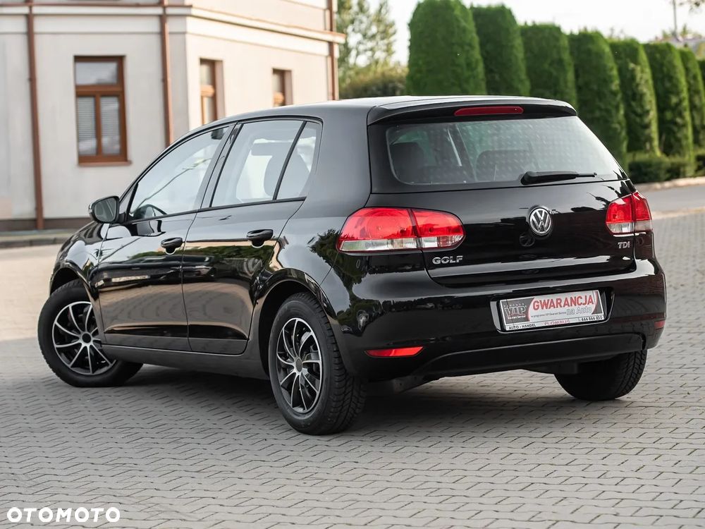 Volkswagen Golf - 8