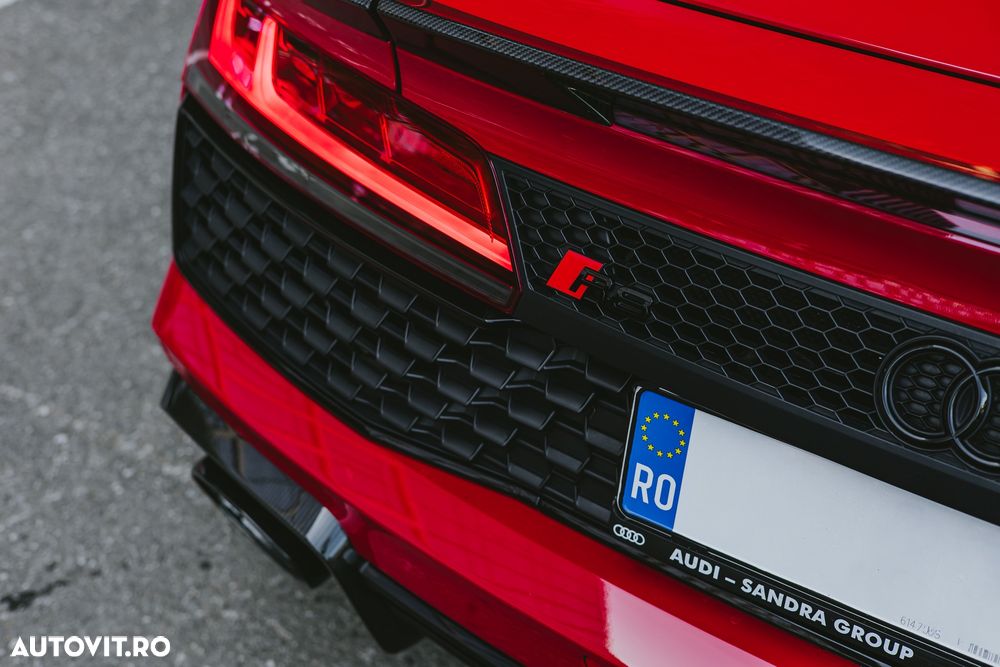 Audi R8 - 8