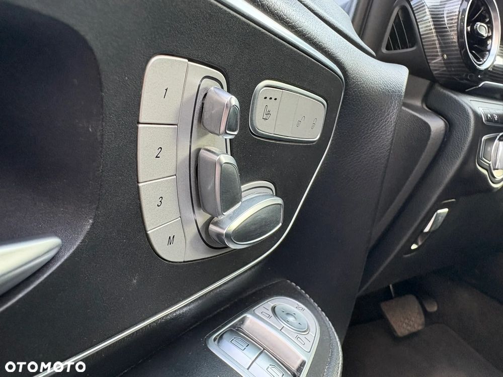 Mercedes-Benz Klasa V 300 d kompakt 9G-TRONIC Avantgarde - 22