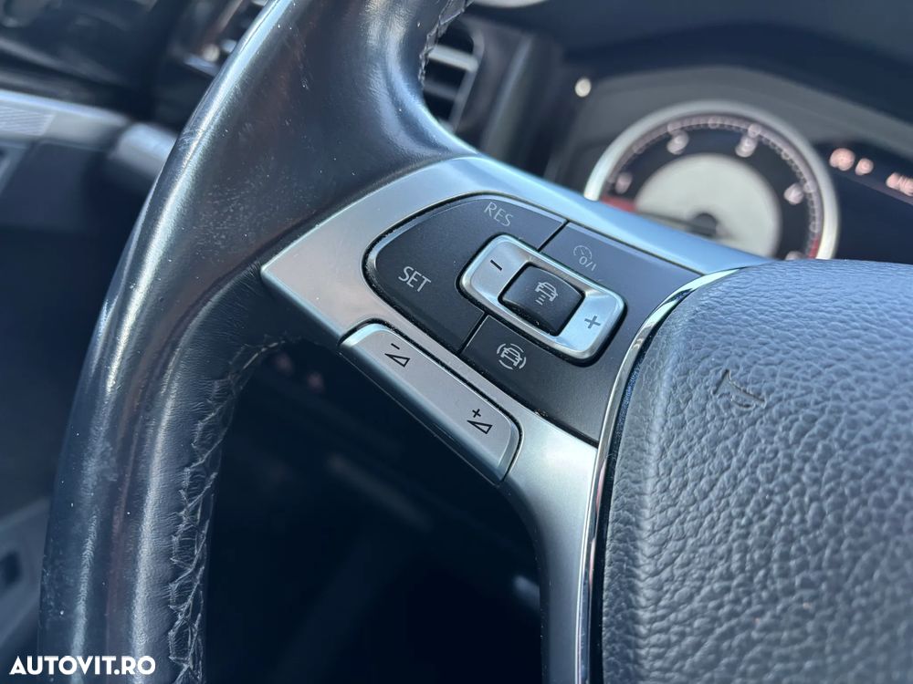 Volkswagen Touareg V6 TDI Style - 15