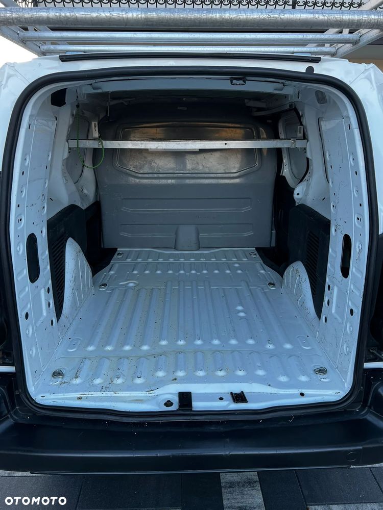 Peugeot Partner - 23