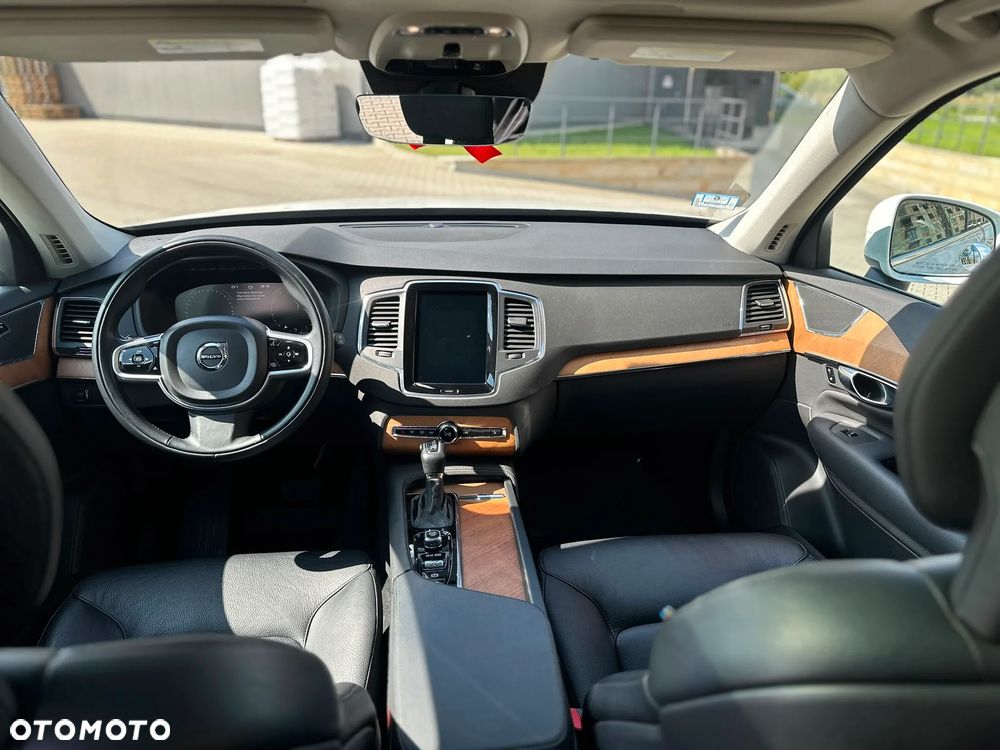 Volvo XC 90 - 11