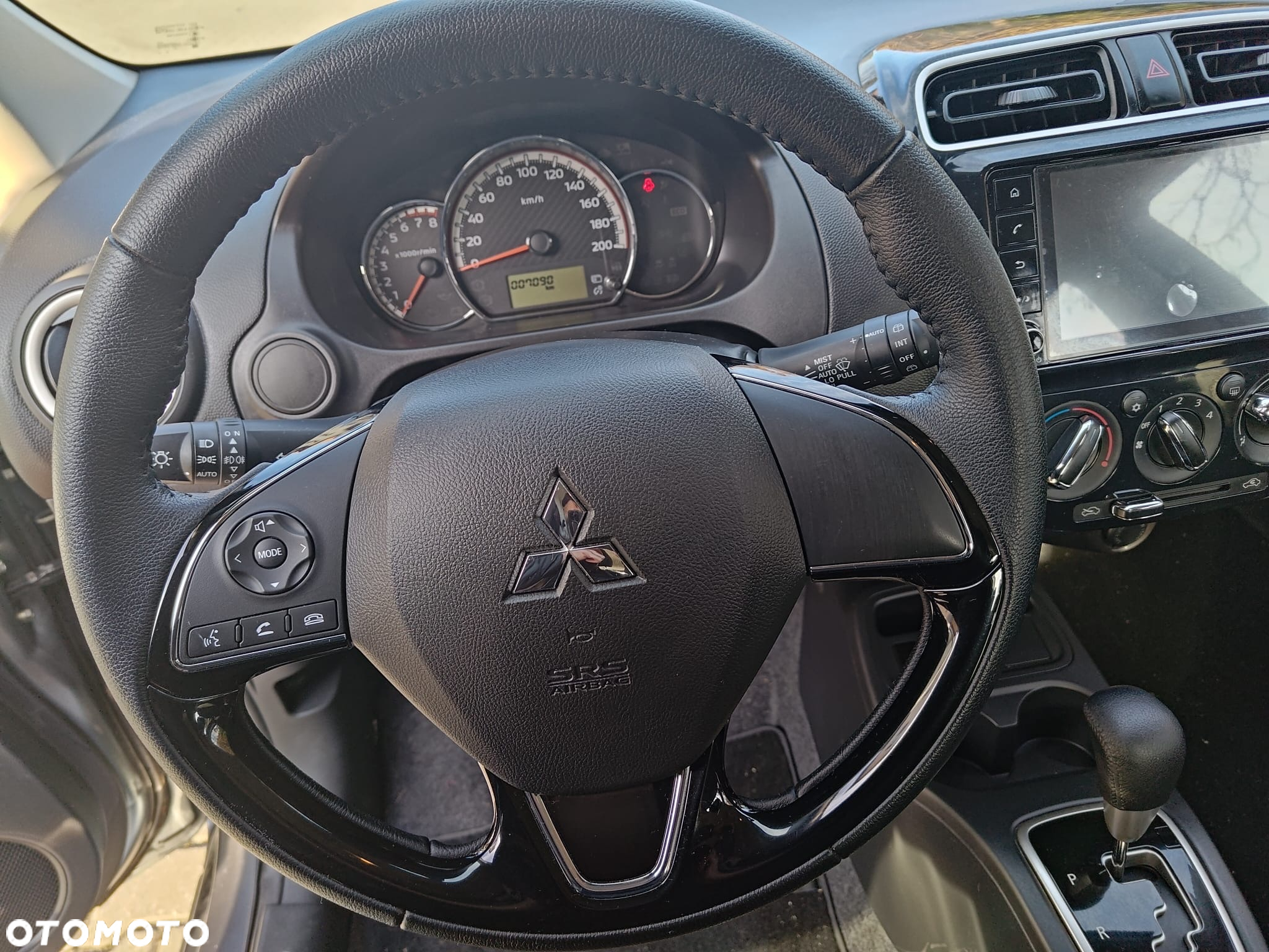 Mitsubishi Space Star 1.2 Invite SDA CVT - 11