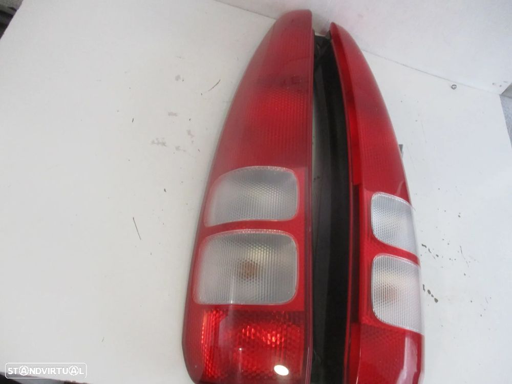 Farolim farol tras Honda HRV 2001 - 3