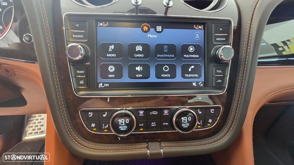 Bentley Bentayga Hybrid - 12