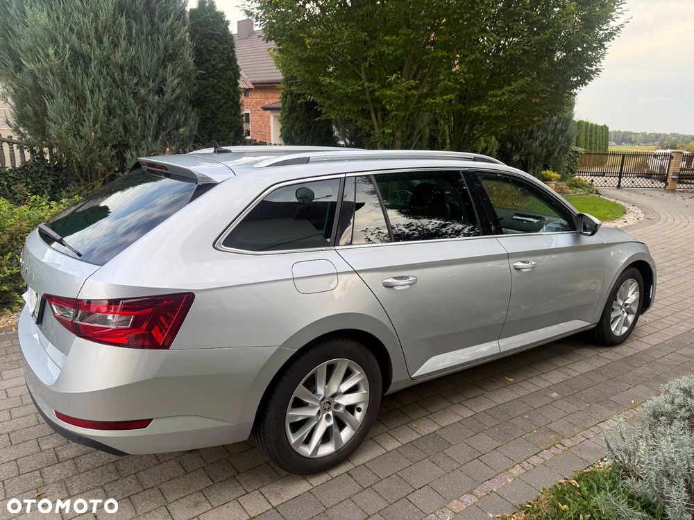 Skoda Superb 1.5 TSI Ambition DSG - 8